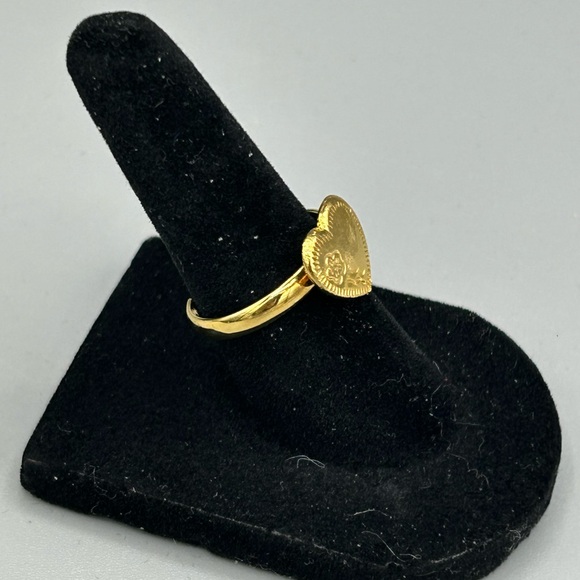 Kids Gold Tone Heart Ring Adjustable Tested Magnetic - Picture 6 of 9